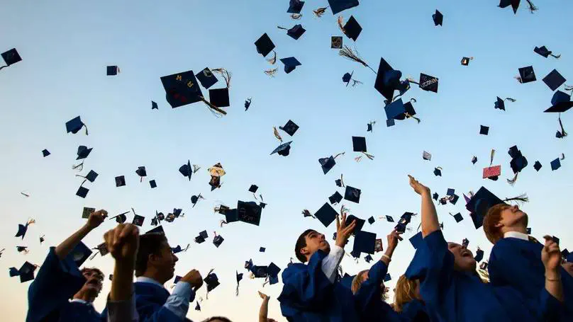 Celebrating the Graduation of Four Ph.D. Seniors in Chip Design