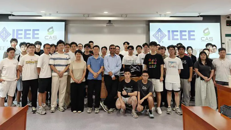 Prof. Bhaskar Choubey visited our group and delivered an academic lecture